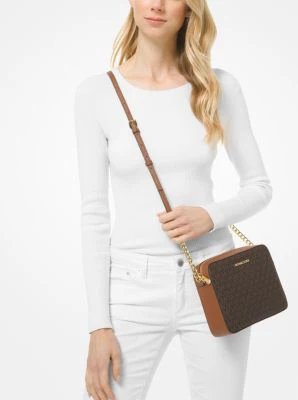Jet Set Large Printed Logo Crossbody Bag - Image 8