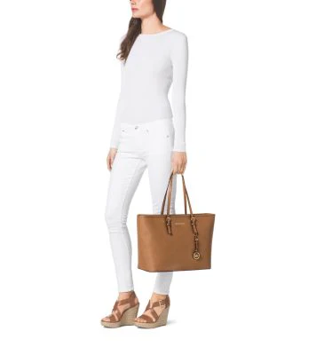 Jet Set Medium Saffiano Leather Top-Zip Tote Bag - Image 43