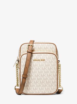 Jet Set Travel Medium Logo Crossbody Bag - Image 22