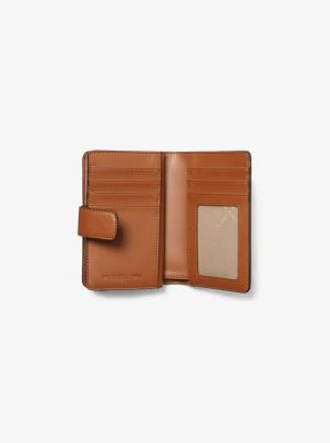 Medium Signature Logo Wallet - Image 3