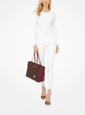 Voyager Medium Logo Tote Bag - Image 8