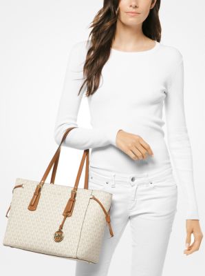 Voyager Medium Logo Tote Bag - Image 8